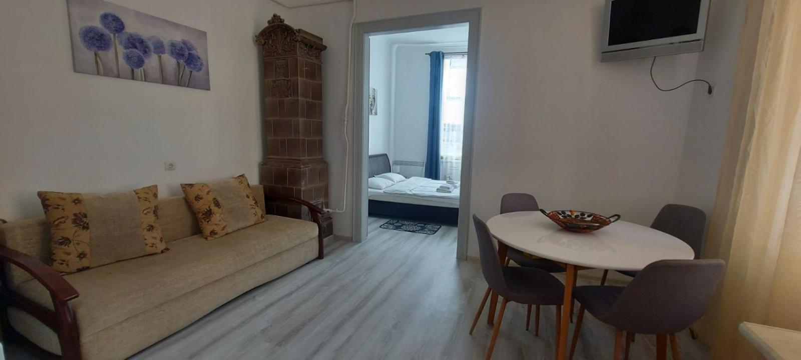 White Rooms On City Center Leopoli Esterno foto